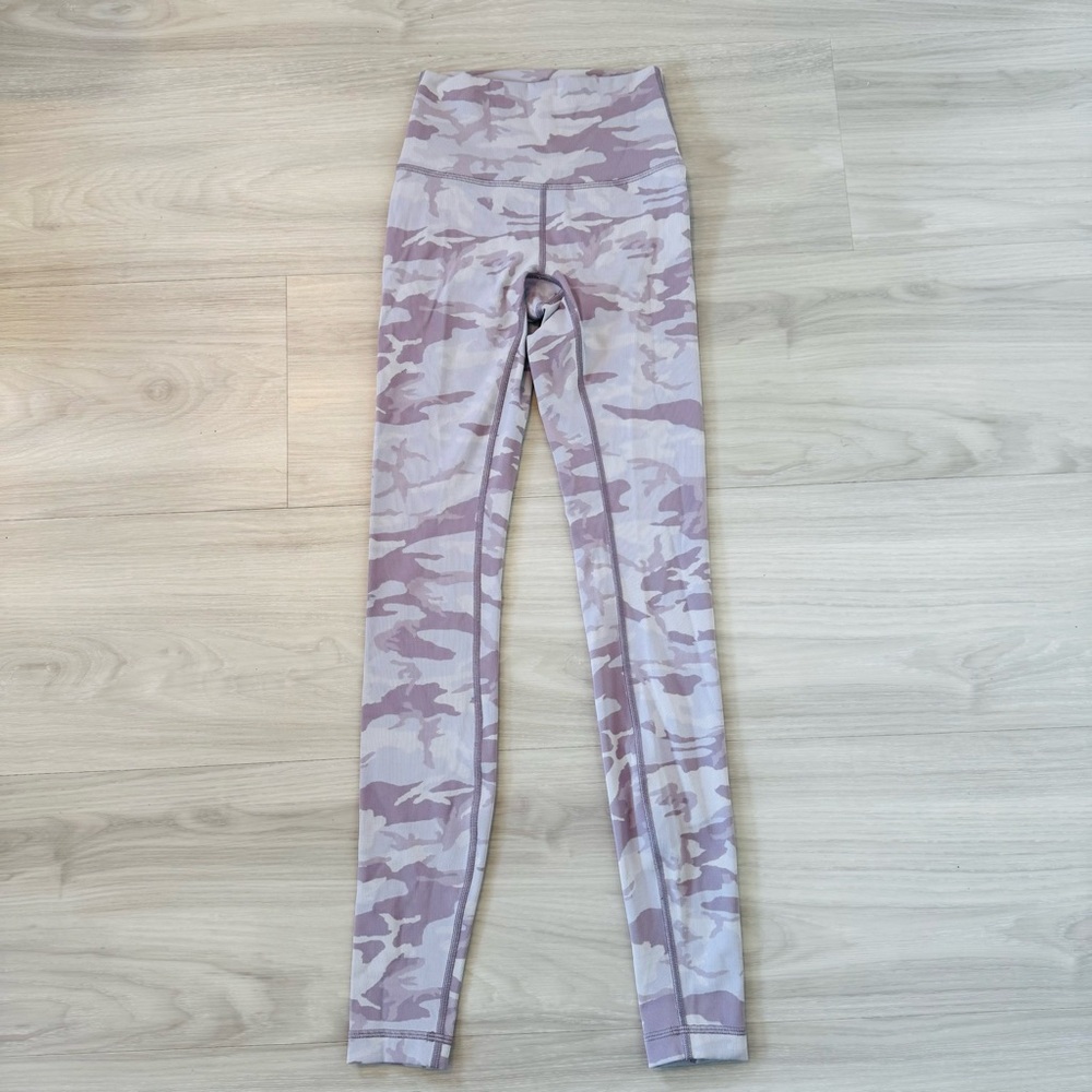 Lululemon wunder under purple camo leggings size 2 28” tights - Picture 2 of 11